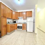 1a Abrigos, Wifi And Balcony Appartement *