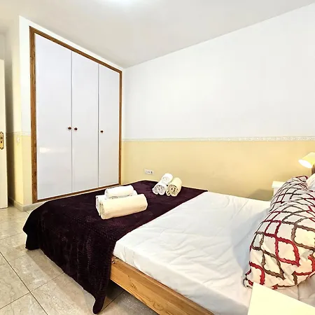 1a Abrigos, Wifi And Balcony Apartament Los Abrigos