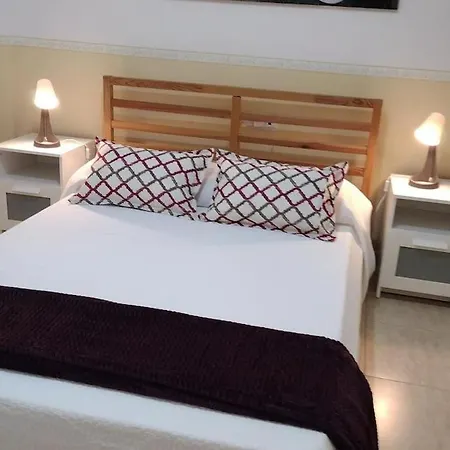 1a Abrigos, Wifi And Balcony *