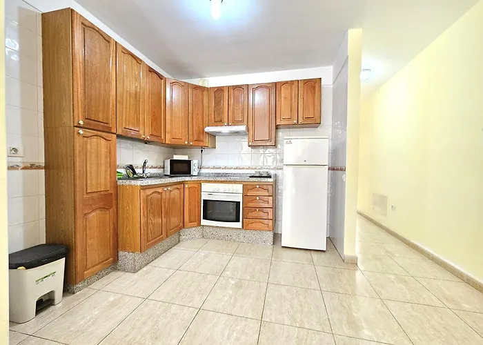 1a Abrigos, Wifi&balcony Apartamento *