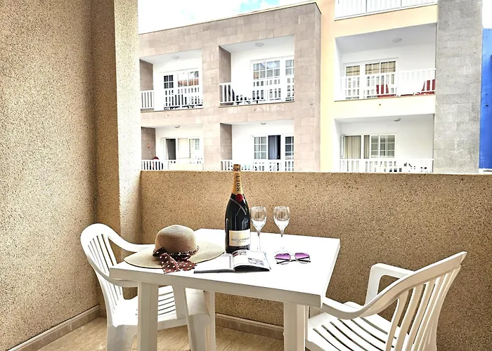 1a Abrigos, Wifi&balcony Apartamento *