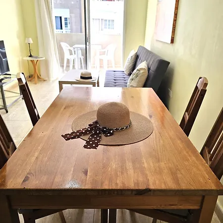 Apartman 1a Abrigos, Wifi And Balcony *