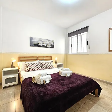Lejlighed 1a Abrigos, Wifi And Balcony *