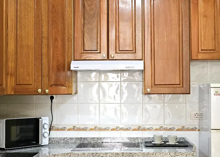 1a Abrigos, Wifi And Balcony Appartamento